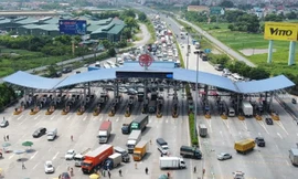 Trạm thu phí BOT Pháp Vân - Cầu Giẽ đã dừng thu phí để phục vụ chống dịch.