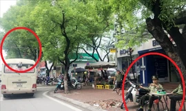 Camera xử phạt có như không, lực lượng chức năng ngồi nhìn xe khách vi phạm