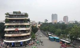 Thay đổi lộ trình nhiều tuyến vận tải công cộng khi phá dỡ tòa nhà Hàm cá mập