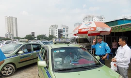 Taxi Hà Nội sẽ mặc đồng phục từ 3 đến 5 màu sơn.