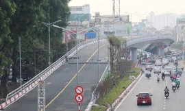 Cầu vượt An Dương thông xe: Giao thông đi lại thế nào?