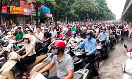 Đường vành đai 3 được chọn là ranh giới giữa nội và ngoại thành để hạn chế xe cá nhân giảm ùn tắc. Ảnh: T.Đảng