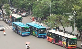 Khách đi xe buýt Hà Nội mới phục hồi được hơn 60% 
