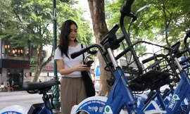 Người Hà Nội hào hứng trải nghiệm xe đạp công cộng
