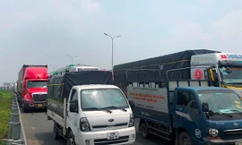 Sở GTVT Hà Nội yêu cầu bố trí lái xe dự phòng cho xe chở hàng hóa. Ảnh: Anh Trọng