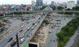 Sau 5 tháng rào đường thi công, hiện trạng cầu vượt thép Mai Dịch ra sao?