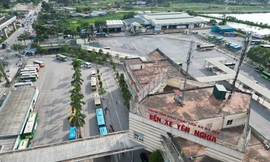 Cảnh đìu hiu tại bến xe hiện đại nhất Thủ đô 