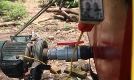 Hà Nội: Chật vật 'mang' nước giếng về làng dù sống giữa hai nhà máy nước lớn 