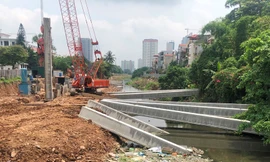 Ngổn ngang công trường kênh xả lũ phía Tây Hà Nội