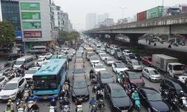 Ùn tắc tại nút Thanh Xuân: Lãnh đạo Sở GTVT có lúng túng trong giải pháp?