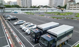 Sốt ruột cảnh ‘bất động’ tại trung tâm sát hạch lái xe