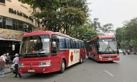 Từ 20/10, cấm xe du lịch từ 35 chỗ hoạt động trong giờ cao điểm trong nội đô Hà Nội.