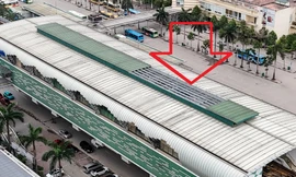 Ga tàu Yên Nghĩa mưa dột gần 8 tháng chưa được khắc phục: Thiếu hợp đồng công việc?