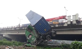 Thủ tướng yêu cầu xử lý cất cập giao thông trên cầu Thanh Trì