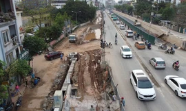 Cấm xe phục vụ thi công mở rộng đường Âu Cơ - Nhật Tân