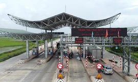 Bị vỡ phương án tài chính, nhà đầu tư cầu BOT Thái Hà muốn trả dự án