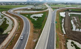 Vì sao 8 km cuối tuyến cao tốc Mai Sơn - QL45 vẫn ngổn ngang công trường?