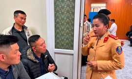 CSGT Hà Nội chống quá tải cấp đổi GPLX như thế nào?