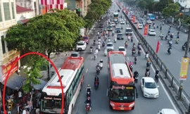 Sau xe khách ‘diễu phố’, đường Giải Phóng nhan nhản bến xe lậu