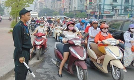 CSGT Hà Nội được tăng cường 500 học viên “giảm nhiệt” giao thông cuối năm. Ảnh: Trọng Đảng