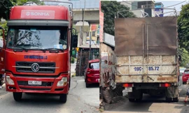 Chiếc xe container bị tạm giữ.