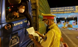 Lực lượng CSGT làm nhiệm vụ.