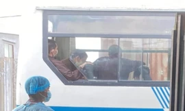 Cửa vào 'Tịnh thất Bồng Lai'. Ảnh: H.P