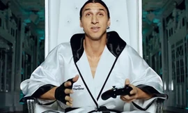 Cãi lời vợ, Ibra dạy con thành... ‘sát thủ’