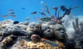 Công viên điêu khắc… dưới nước