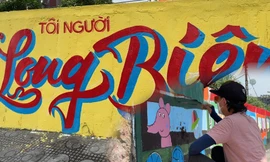 Đê Xuân Quan 'thay áo mới' mừng 20 thành lập quận Long Biên