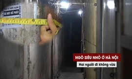 Những ngõ ngách siêu hẹp và tối trong lòng phố cổ Hà Nội