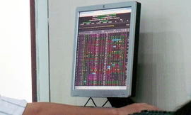 Chứng khoán lao dốc vì hoang tin bắt lãnh đạo ngân hàng