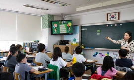 Lương giáo viên hơn 1 tỷ VNĐ/năm, sinh viên sư phạm vẫn không 'mặn mà'