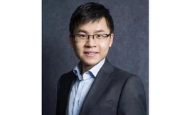 Từ chối sang Mỹ, chàng trai khởi nghiệp ở tuổi 23, sau 10 năm sở hữu khối tài sản trị giá 21.100 tỷ