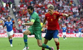 'Torres chơi quá tệ'