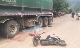 Nguyên nhân vụ xe đạp điện va chạm xe đầu kéo khiến 4 em nhỏ thương vong