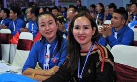 Bất ngờ được thổi nến mừng sinh nhật tại Đại hội Đoàn tỉnh Đắk Nông