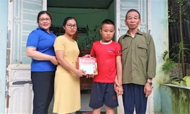 ‘Cầu nối’ của những trẻ em mồ côi