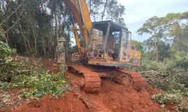 Ngang nhiên đưa máy múc vào phá rừng sản xuất ở Đắk Nông