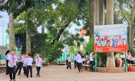 Vụ dạy 'tự nguyện trong bắt buộc': Hé lộ tiền phần trăm trường được nhận