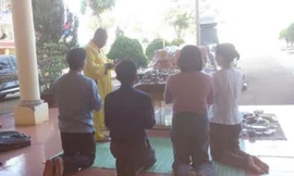 Lập lễ mời thầy cúng bái trong trường học: Hiệu trưởng nói vì cả nể bác bảo vệ