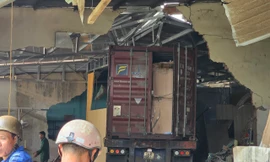 Tạm giữ hình sự tài xế container lao vào loạt nhà dân, khiến 3 người tử vong 