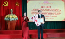 Tặng Huân chương Lao động hạng Ba, Chiến sĩ thi đua toàn quốc cho Bí thư Đắk Lắk