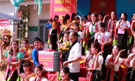 Phó Chủ tịch Quốc hội Trần Quang Phương dự Ngày hội Đại đoàn kết tại Đắk Nông