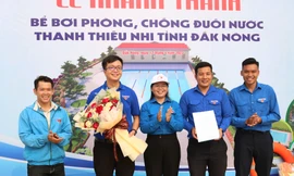 Tỉnh Đoàn Đắk Nông tặng 800 vé bơi miễn phí cho học sinh 