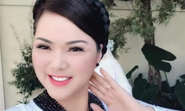 Vợ Chí Tài hát 'Nếu xuân này vắng anh' gây xúc động