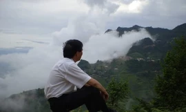 Thi sĩ miệt mài viết thơ tặng vợ và người tình