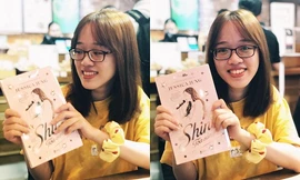 “Shine” của Jessica Jung: Fan háo hức cầm trên tay những cuốn sách đầu tiên