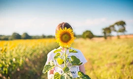 Cuộc thi viết Trà sữa cho tâm hồn: Thời Gian ơi, cậu chậm lại đợi tớ một chút với!