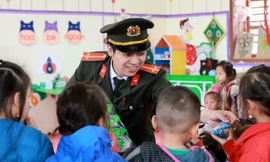 Nuôi em Mộc Châu - Hành trình người chiến sĩ trẻ lan tỏa yêu thương